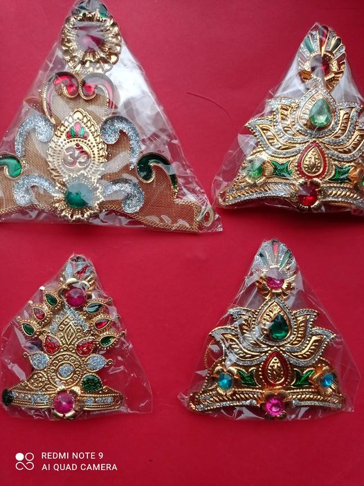 Ganapati Pataka , Kunchi and Golden Metal Mukut 
