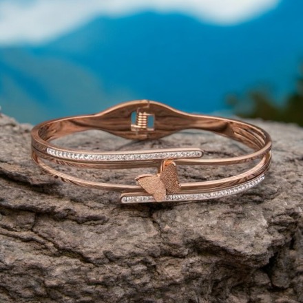 Glistening Buttrefly Bracelet