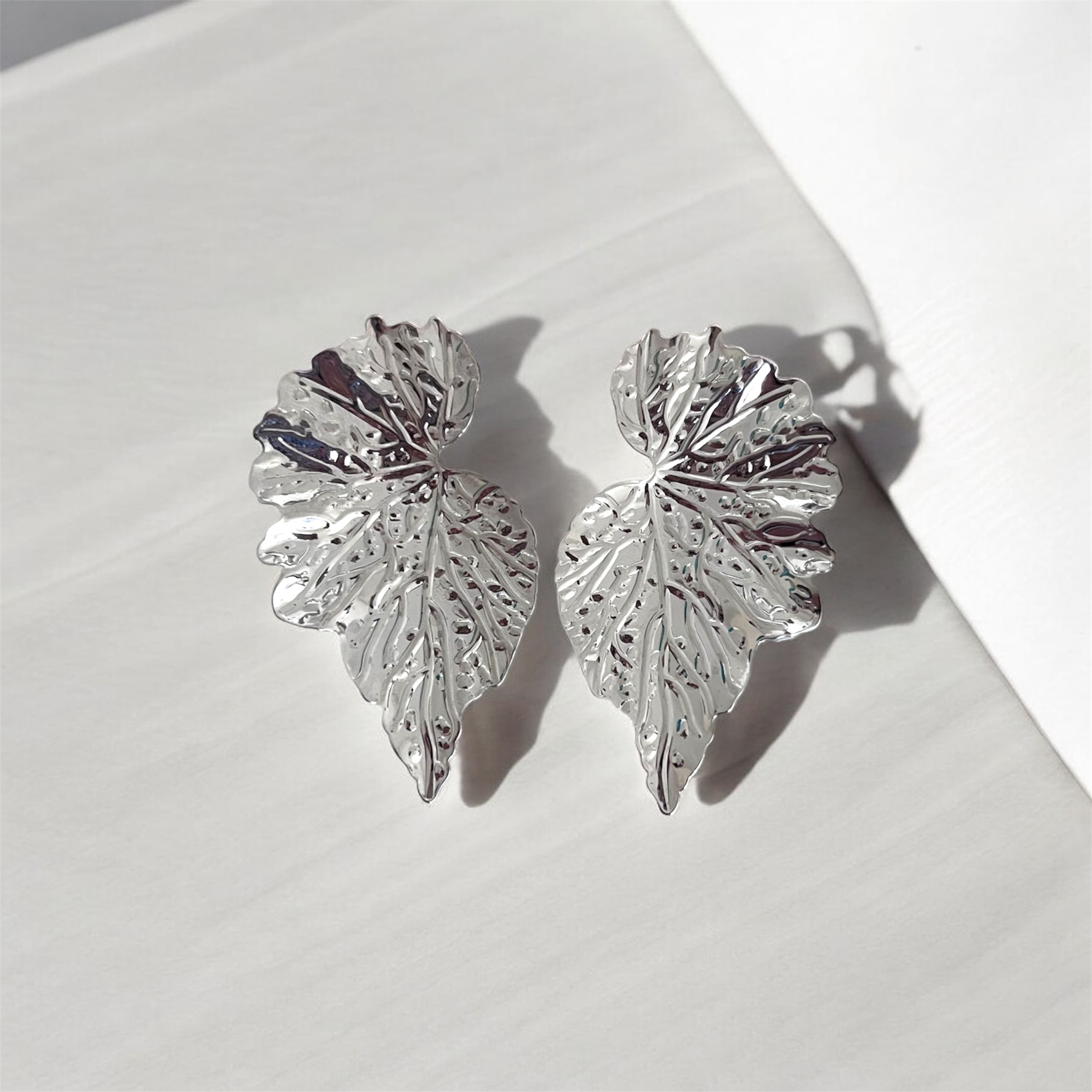 Leaf Up Earrings - Silver