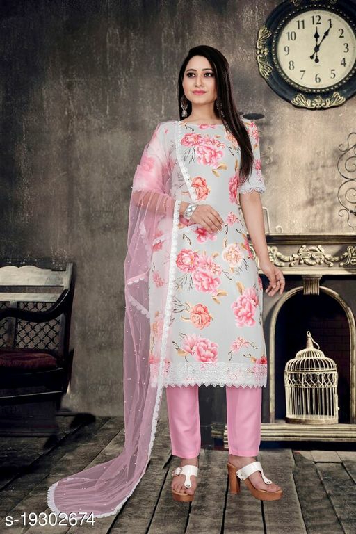 Myra Pretty Women Kurta Sets Kurta 